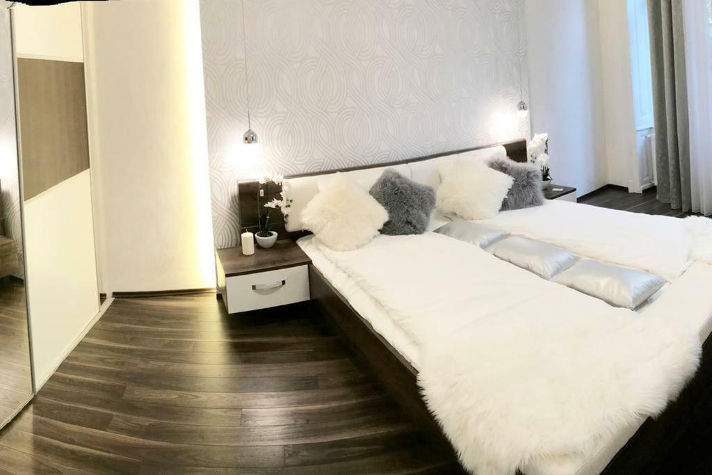 Grand Eliza 3bedroom Luxury Apt At Blaha Apartment Budapest